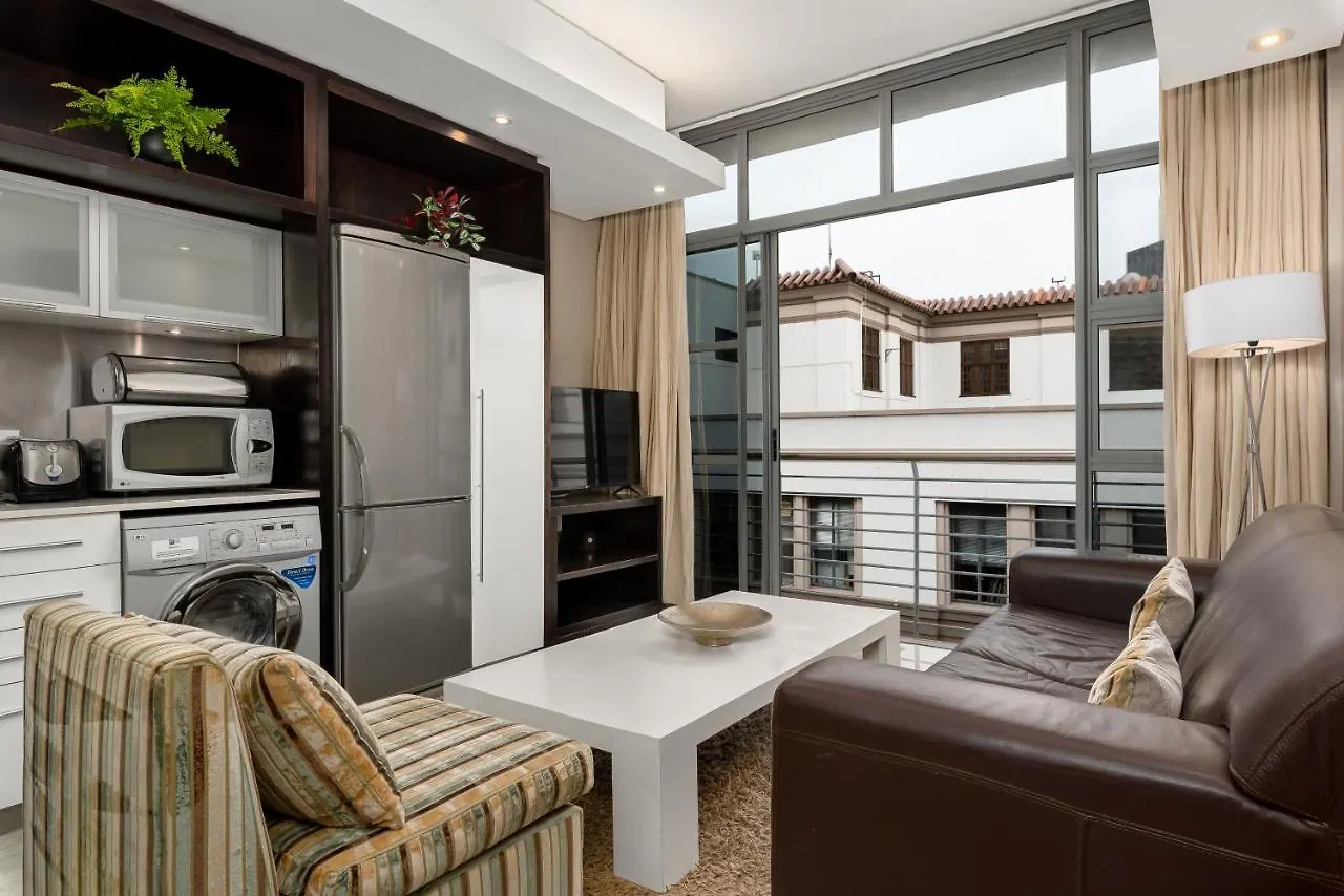 Modern Studio With Pool, Parking And King Bed In Historic Cape Town City Centre Afrique du Sud